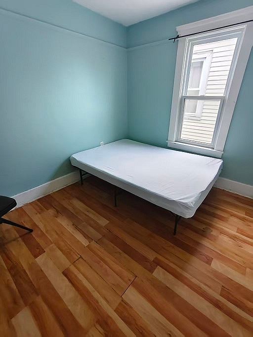 1st image of 473 McEwan Ave