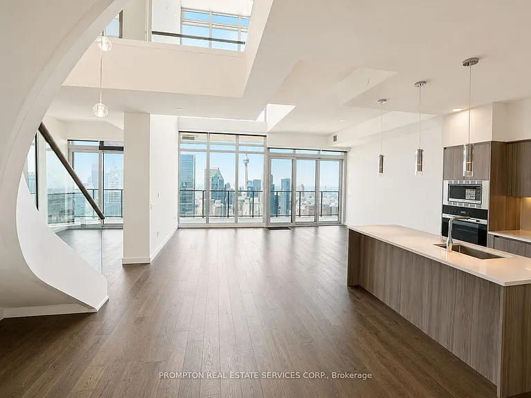 3 Concord Cityplace Way #Penthouse 8105 — Photo 9
