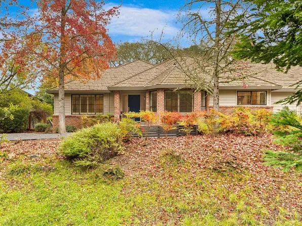 668 Wild Oak Drive, Santa Rosa, CA 95409