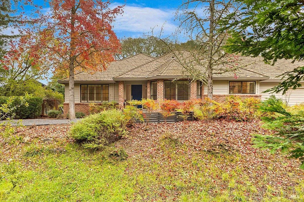 668 Wild Oak Drive photo 1