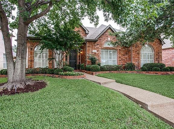 2nd image of 6812 Locksley Cir