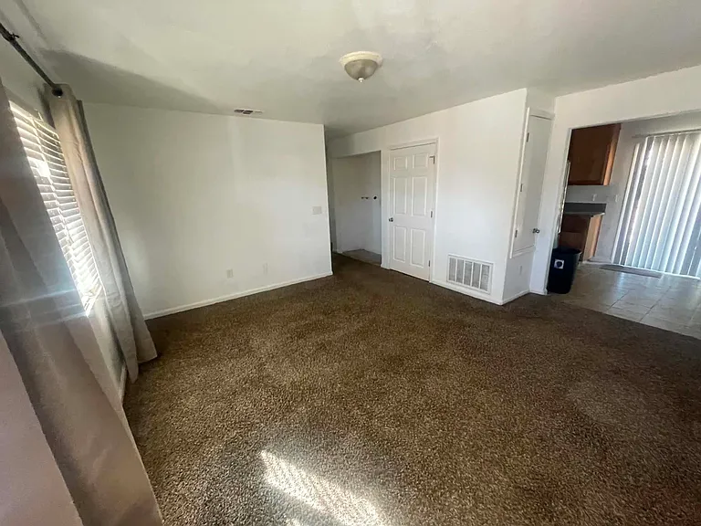 Casa Linda Dr — Photo 8