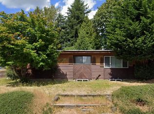 2618 NE 9th St, Renton, WA 98056