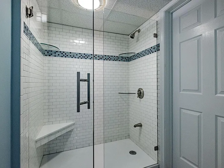 175 Pine St #1J — Photo 12