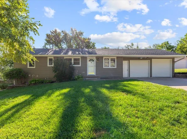 215 Wendy Heights Rd, Council Bluffs, IA 51503