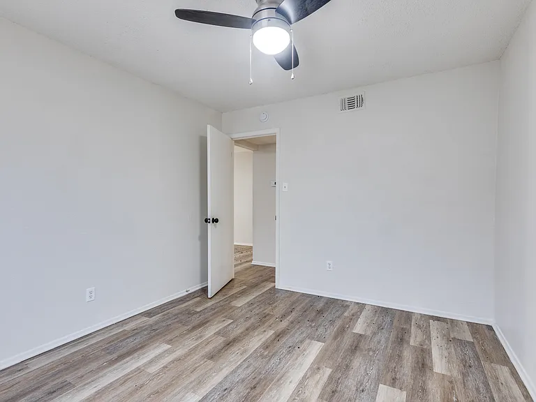 1833 Pelican Dr N — Photo 10