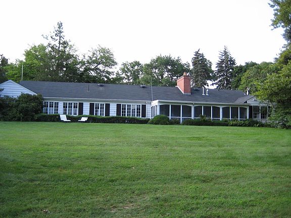 Rear View, North Side