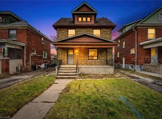 4824 4th Ave, Niagara Falls, ON L2E 4P1