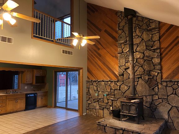 2nd image of 3113 NE 50th St