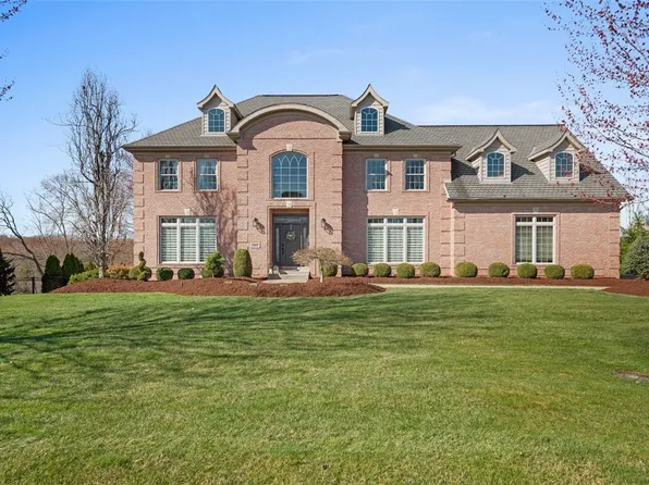 302 Buckingham Dr, Venetia, PA 15367