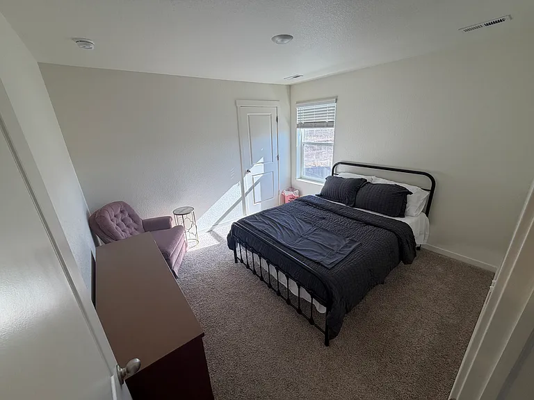 6977 Maidford Dr — Photo 20