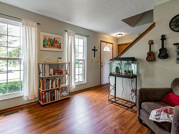 3rd image of 8797 Firstgate Dr