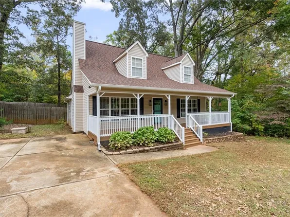 5506 Whispering Pines Dr, Summerfield, NC 27358