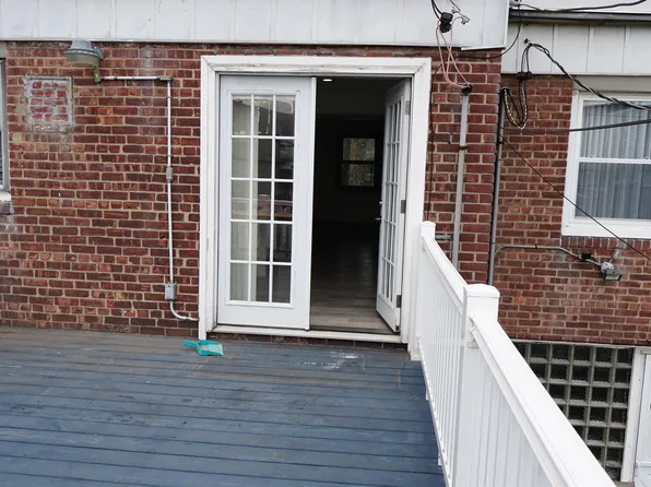 323 Stevens Avenue image 16 of 30