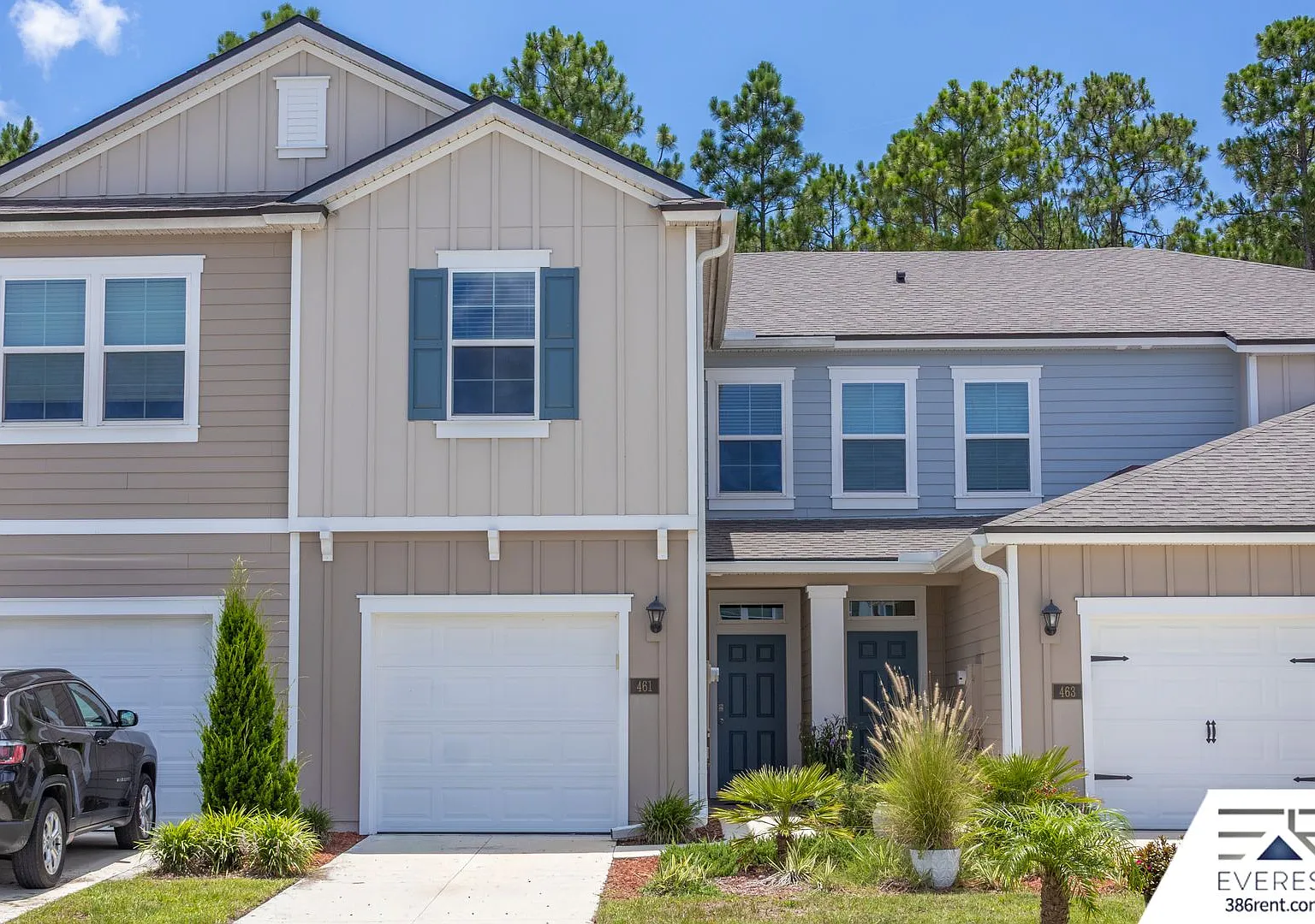 Like New 3/2.5/1 Townhouse In Desirable Palm Coast — Photo 2