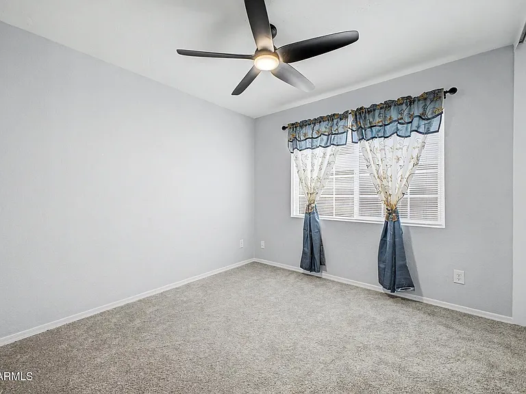 2457 W Redfield Rd — Photo 27