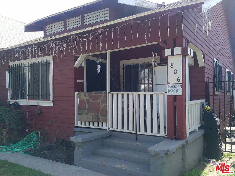 1st image of 806 E 41st St