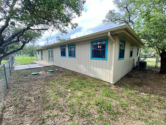 5th image of 100 Lantana Ln