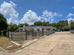 4008 Tara Dr, Benbrook, TX 76116