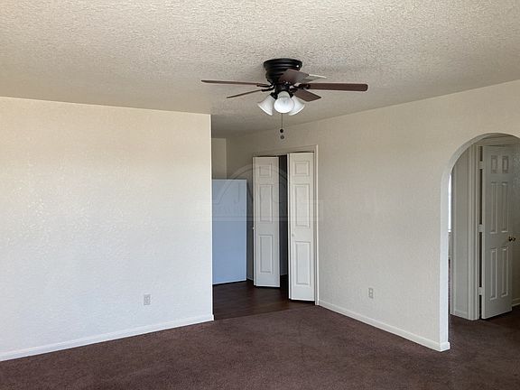 2nd image of 1600 Dugger Cir APT D