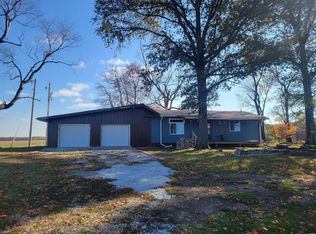 5894 Us Highway 51, Ashley, IL 62808