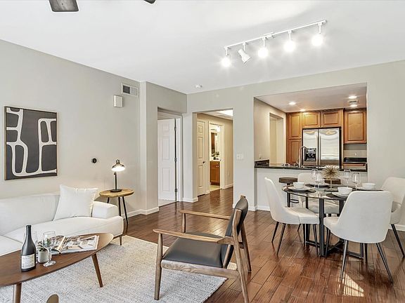 4th image of 809 Auzerais Ave Unit 359