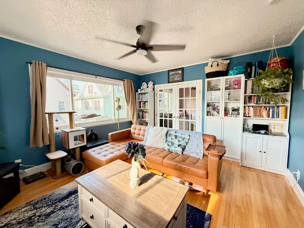 12 Medford Ter Floor 2, Malden, MA 02148