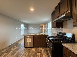 138 F St, Pittsfield, ME 04967