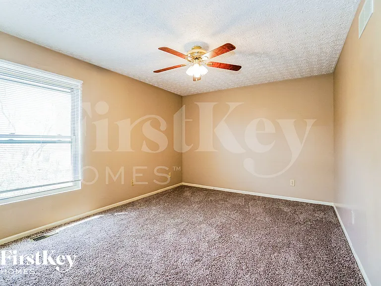 5673 Larksdale Dr — Photo 10