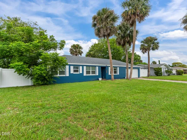 882 W Coquina Dr, Daytona Beach, FL 32117