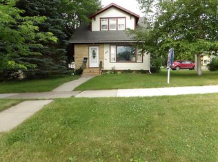 529 5th Ave NW, Valley City, ND 58072