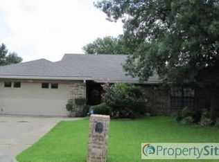 7616 Ford Dr, North Richland Hills, TX 76182