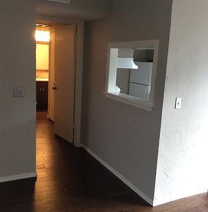 3rd image of 11327 N May Ave APT E