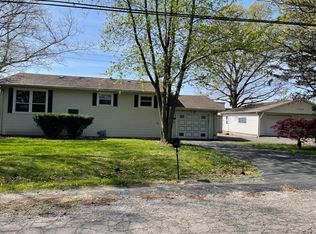 1639 Cooper Dr, Decatur, IL 62526