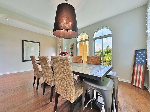 5th image of 132 Anila St