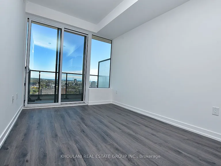 77 Shuter St #Penthouse 08 — Photo 8