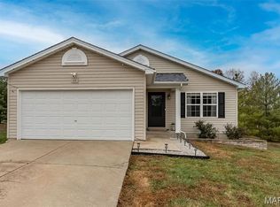 212 Gentle Pine Ln, Winfield, MO 63389