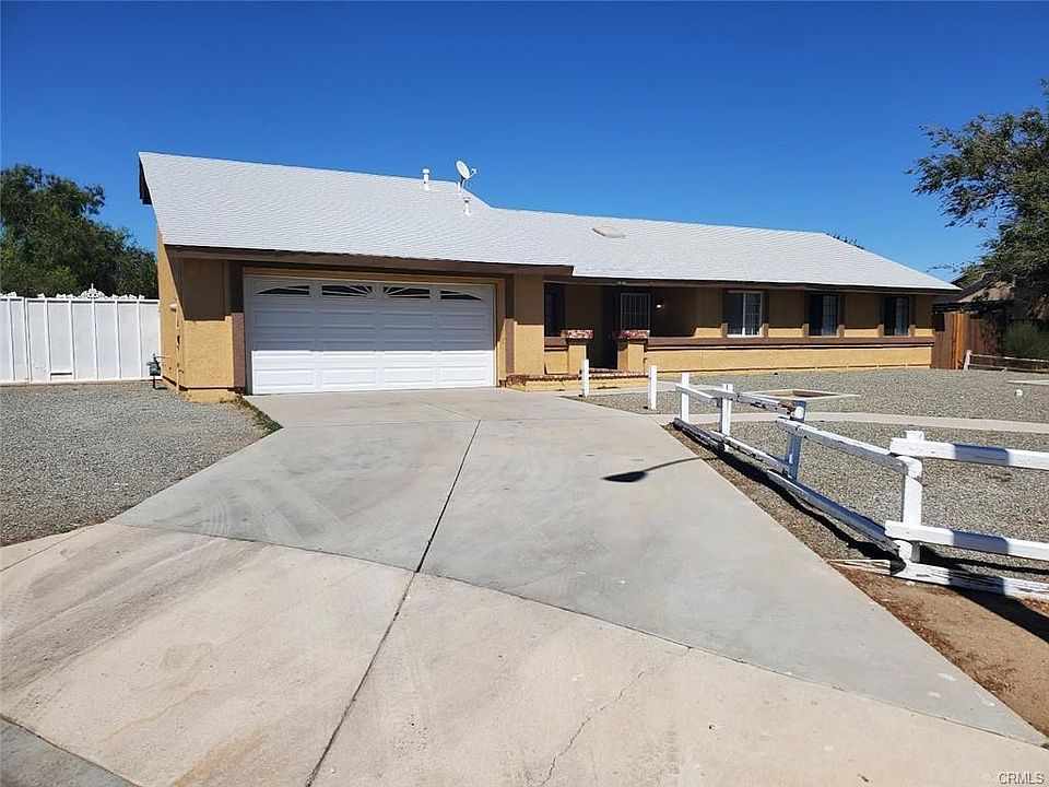 1st image of 14192 Deer Trail Dr