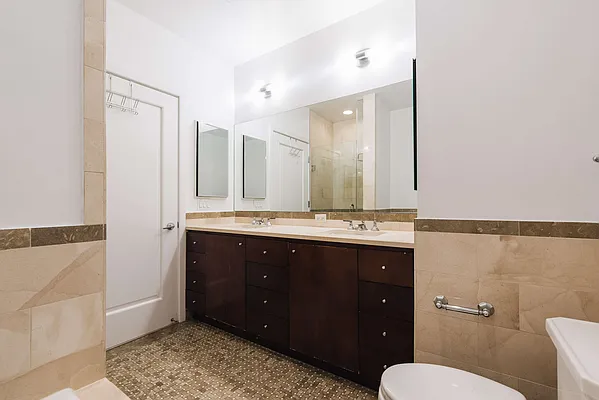 Rented by Harmonycity Corp. | media 87