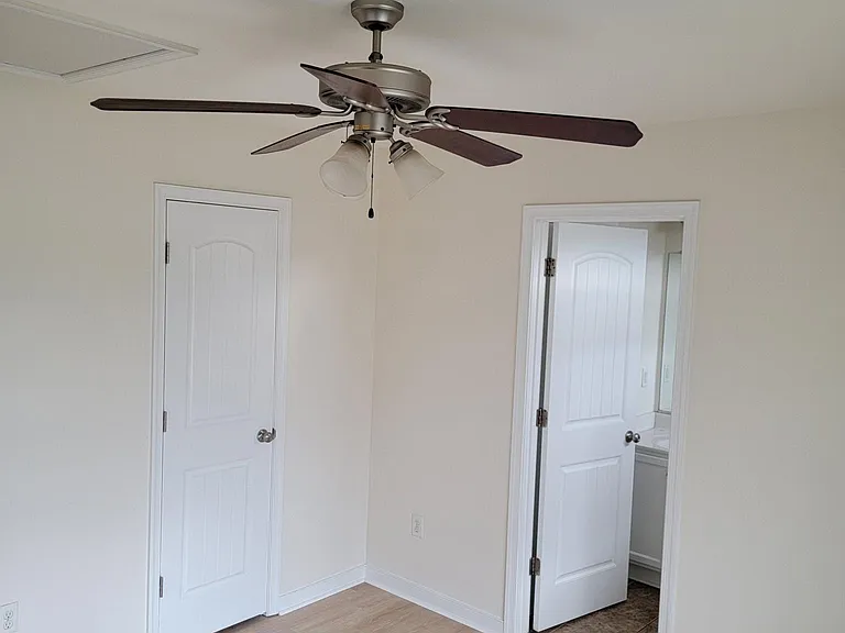 Middle Room rented