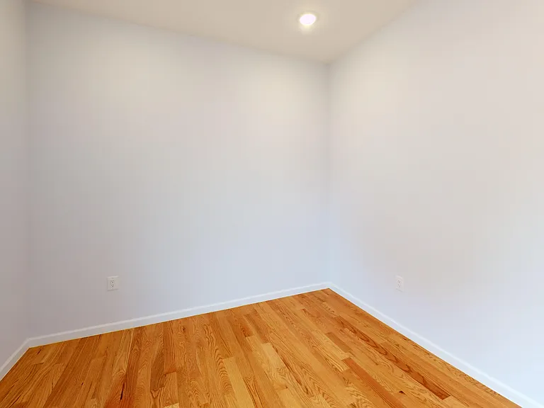 336 Forrest St #2 — Photo 14