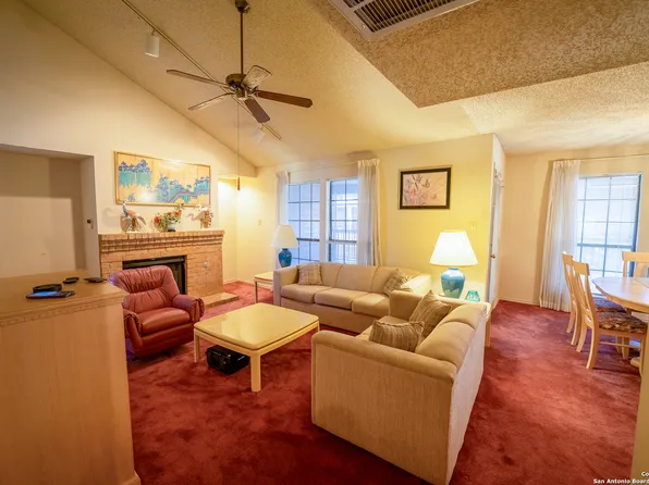 8655 Datapoint Dr #306, San Antonio, TX 78229