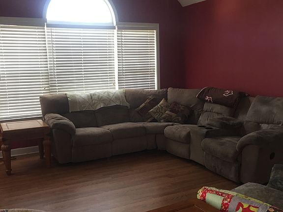 3rd image of 4000 Woodleigh Dr