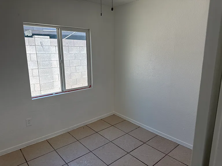 581 N Colorado St #1 — Photo 3