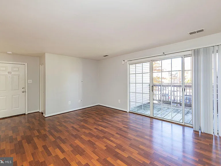 113 Timberlake Ter #6 — Photo 4