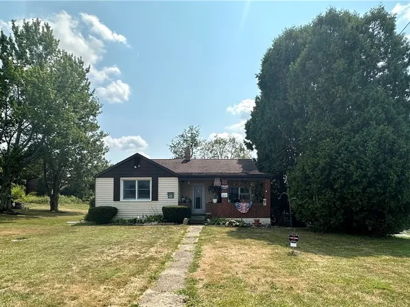 5195 Pennsylvania St, Export, PA 15632