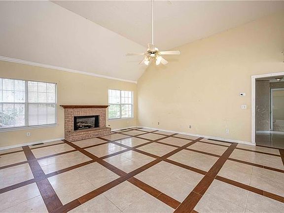 3rd image of 4042 Staghorn Ct