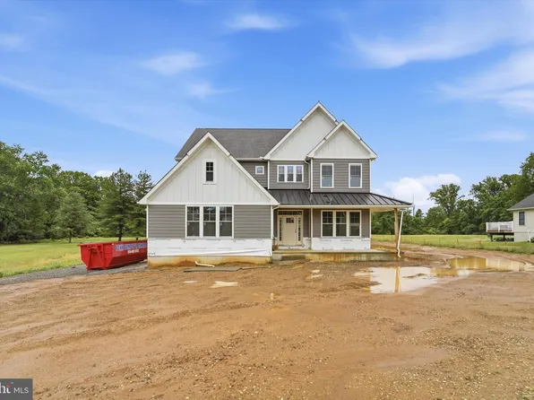 324 Bishop Hollow Rd, Newtown Square, PA 19073