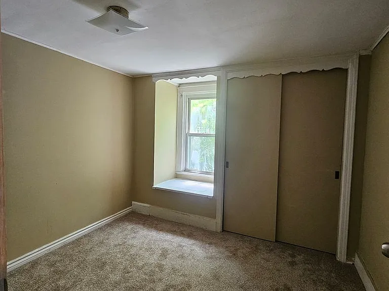 329 Duke St — Photo 6