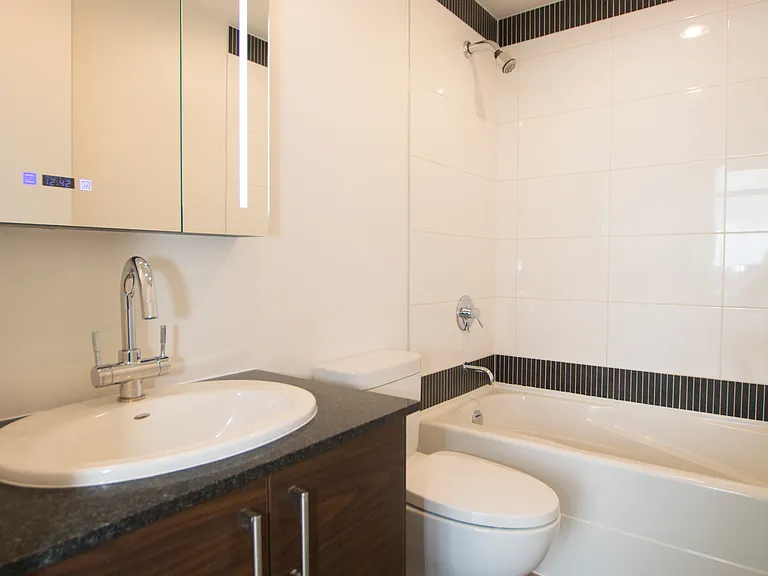 2345 Madison Ave #2503 — Photo 16